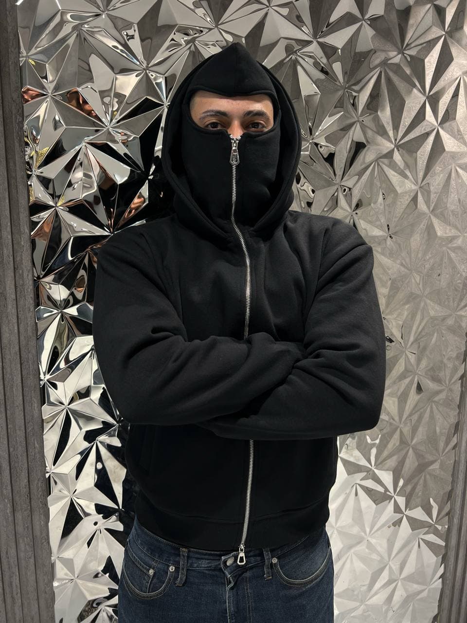 Essential Zip Hoodie in Black