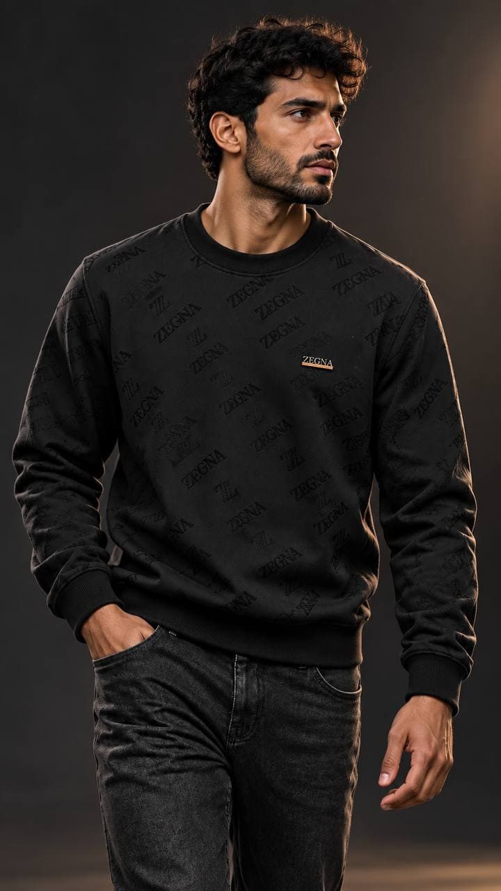 Embossed Script Badge Crew Sweatshirt in Black