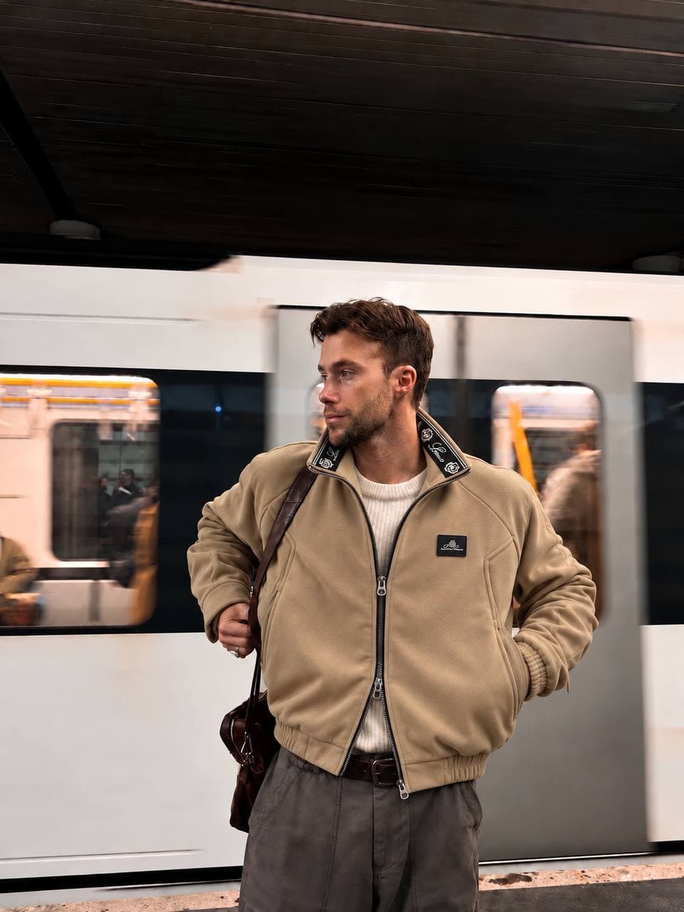 Zip Jacket with Printed Collar in Beige, photo 2