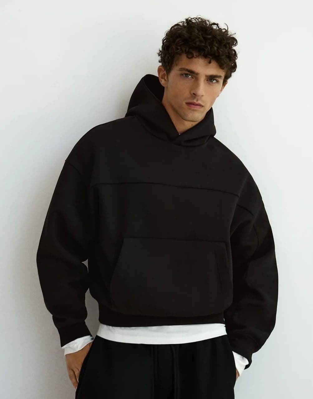 Heavyweight Boxy Hoodie in Black